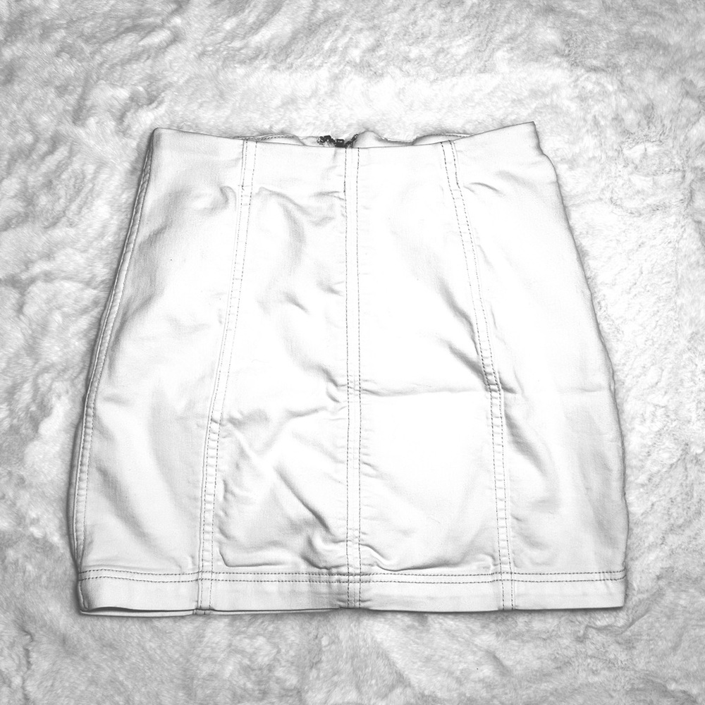 FREE PEOPLE White Denim Jean Mini Skirt Y2K 2000s Retro Girly Cottagecore Size 4